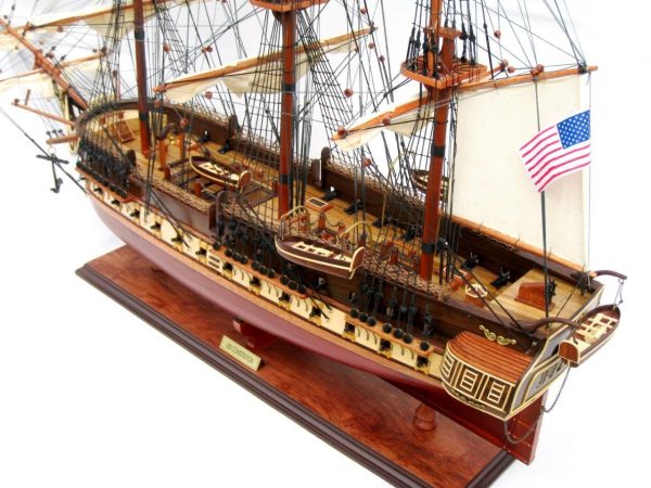 Maquette bateau - USS Constitution (Gamme Standard) - GN