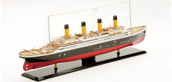 Maquette Titanic en bois