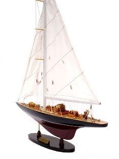 2450-Endeavour-Model-Yacht-Standard-Range.jpg