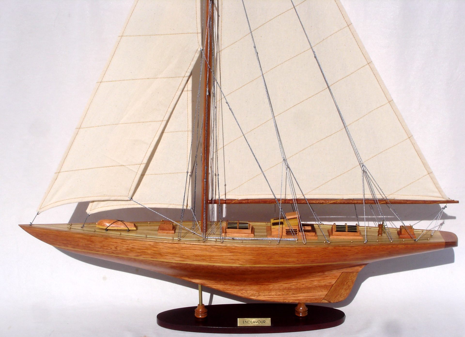 Modèle réduit du navire d'exposition Endeavour (Gamme Standard) - GN