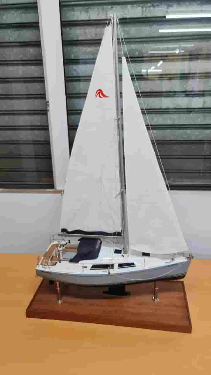 Modèle réduit du navire d'exposition Hanse 325 - Premier Ship Models