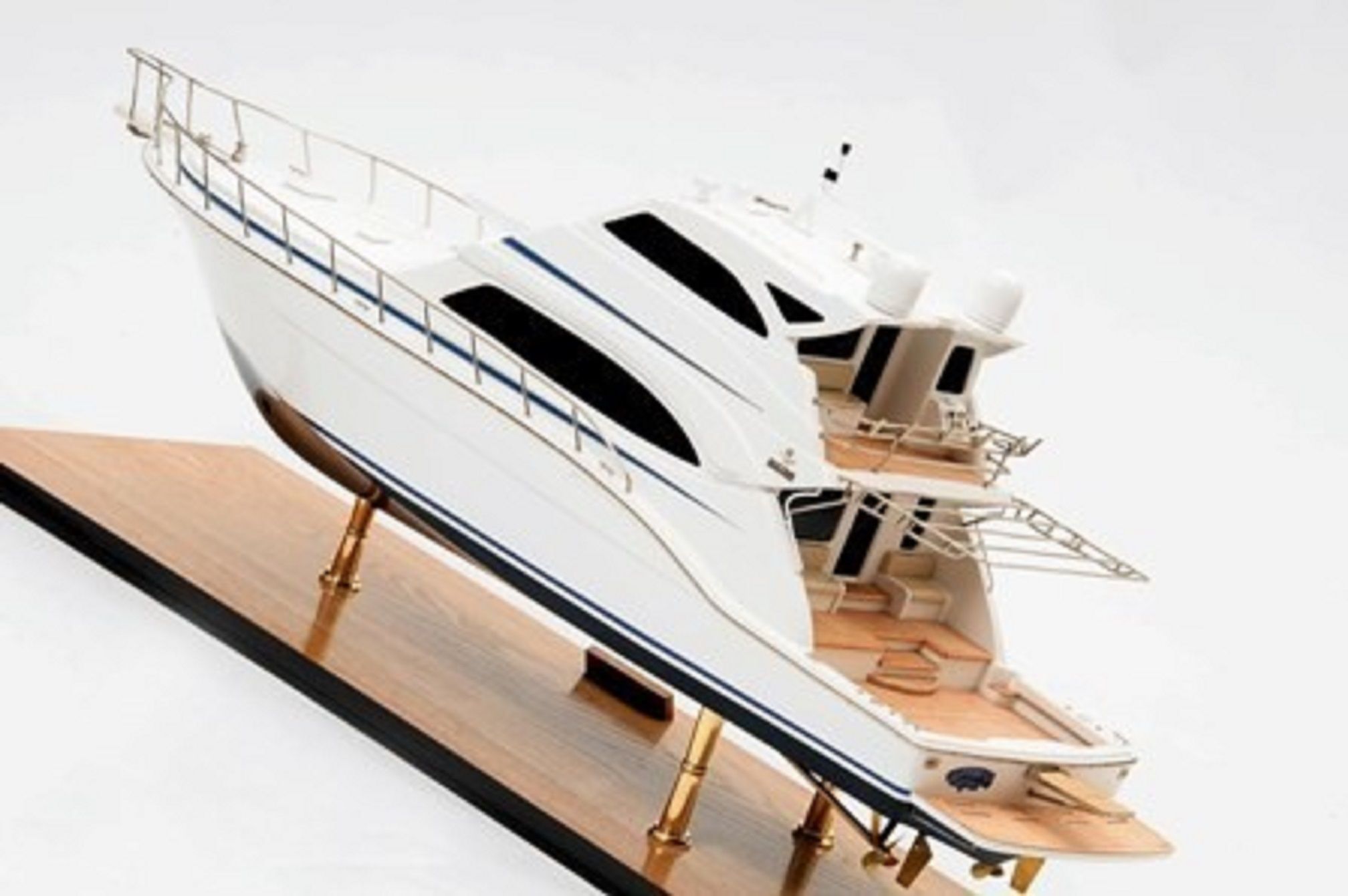 Maquette bateau pêche - Bertram 700