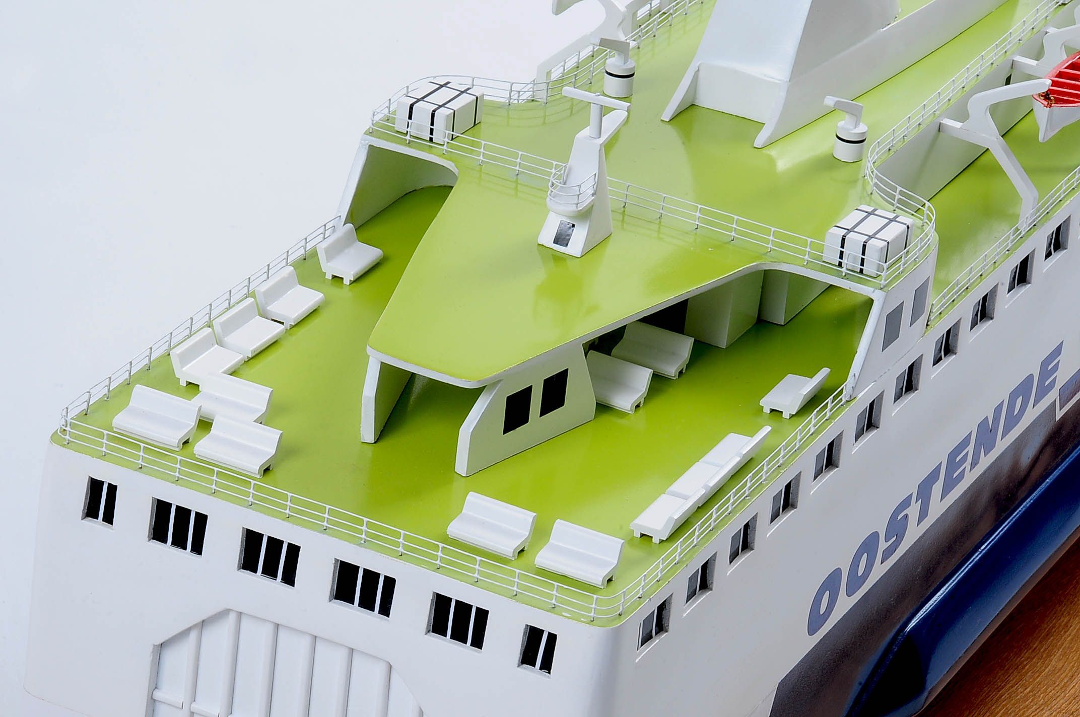 1255-5887-Pride-DOuvre-ship
