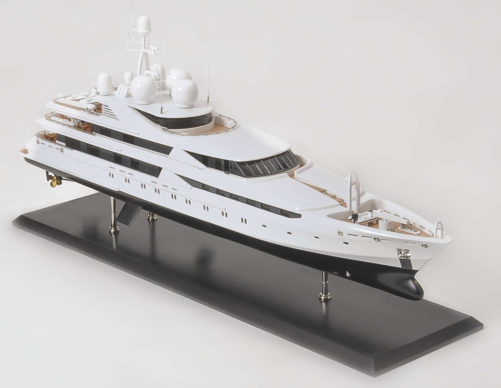 1480-4360-Constellation-Super-Yacht