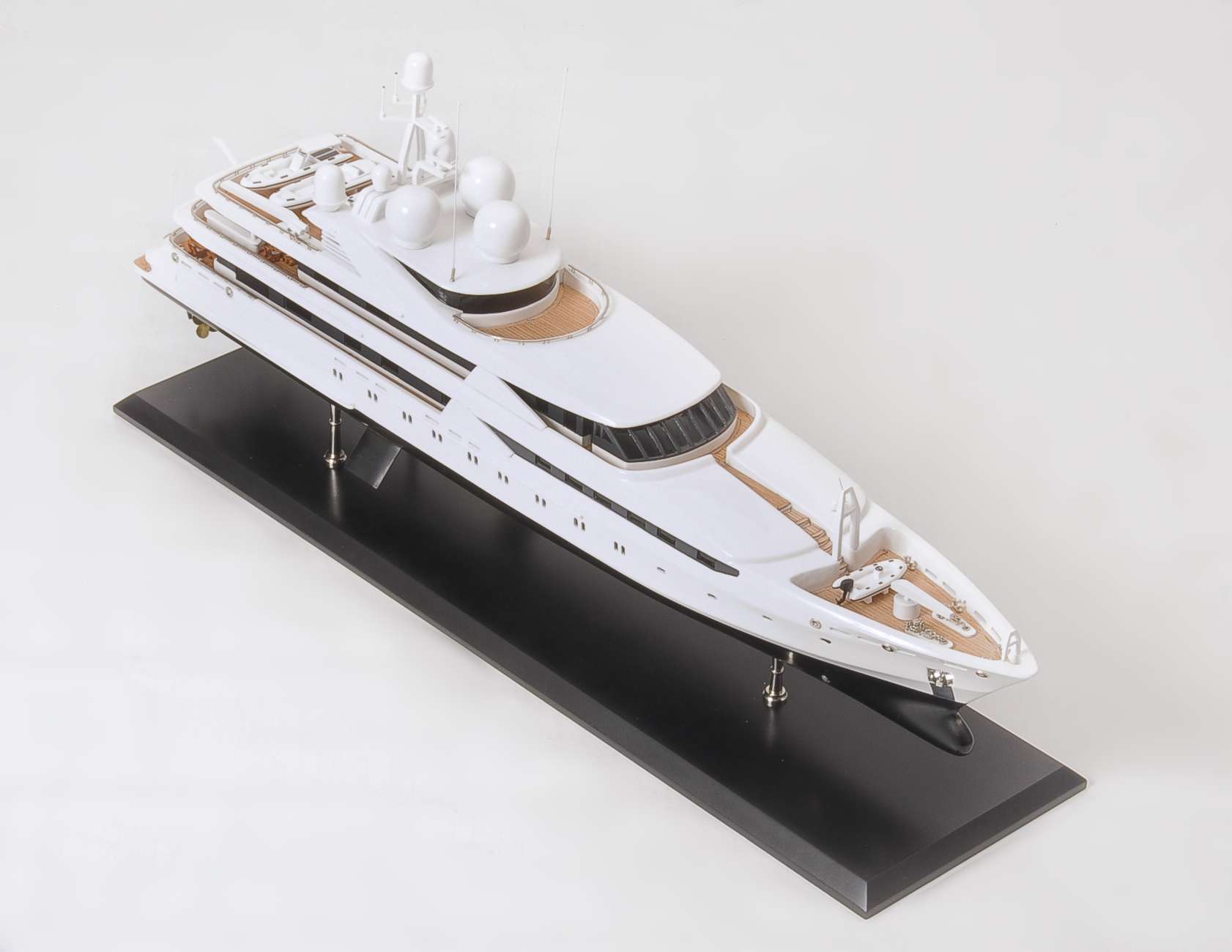 1480-4361-Constellation-Super-Yacht