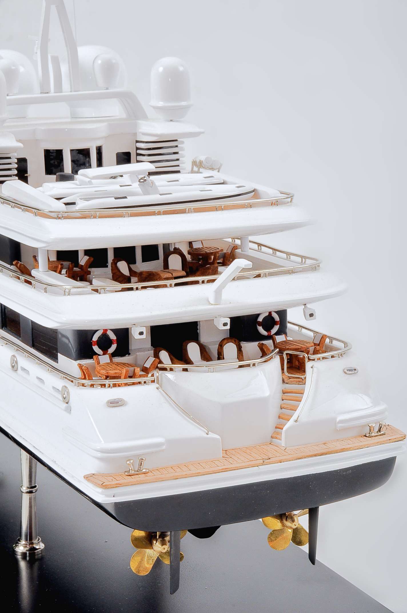 1480-4369-Constellation-Super-Yacht