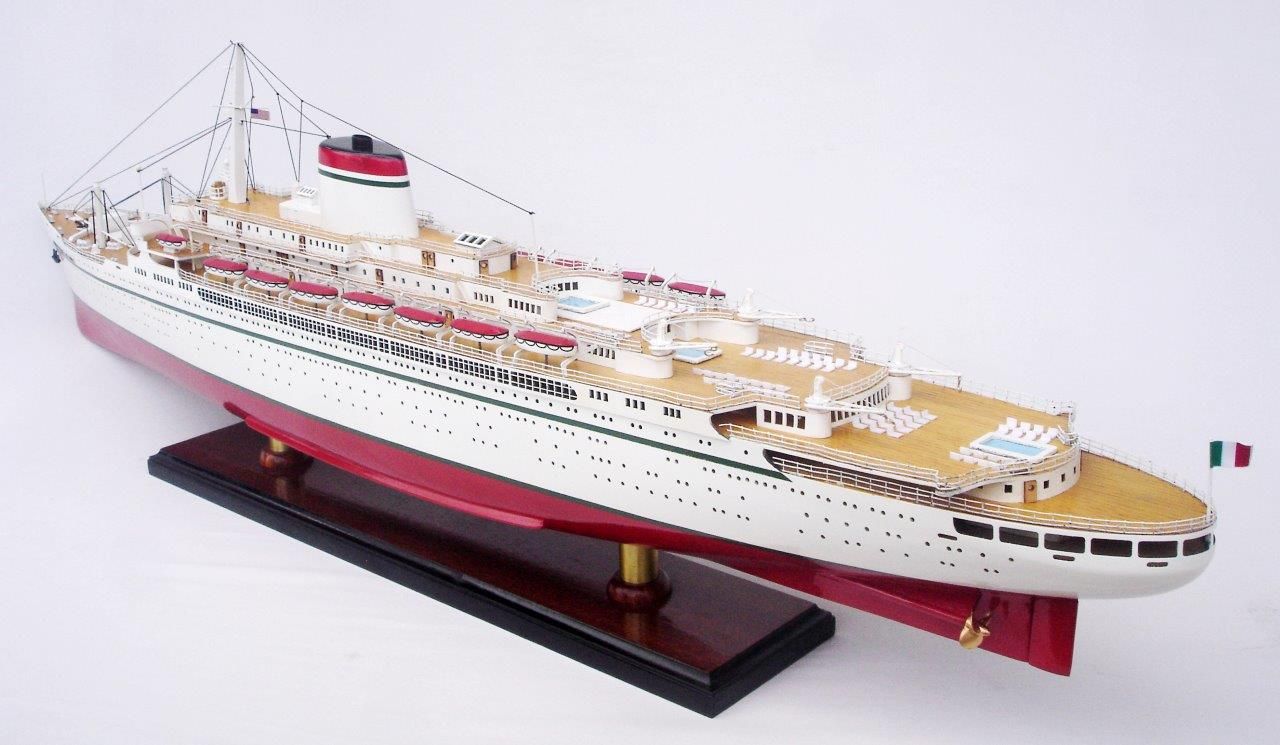 2052-12761-SS-Cristoforo-Colombo-ship-model