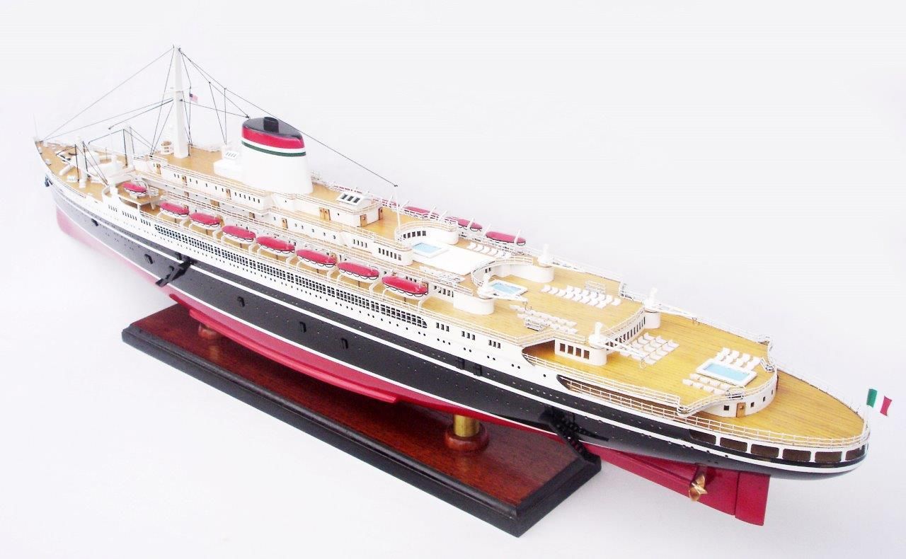 2052-12767-SS-Cristoforo-Colombo-ship-model