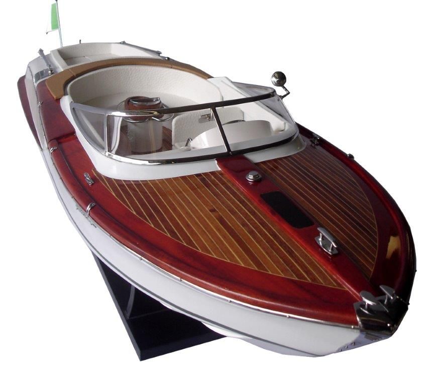 2063-12754-Riva-Aquariva-Gucci-ship-model