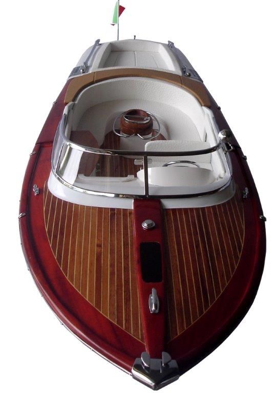 2063-12755-Riva-Aquariva-Gucci-ship-model