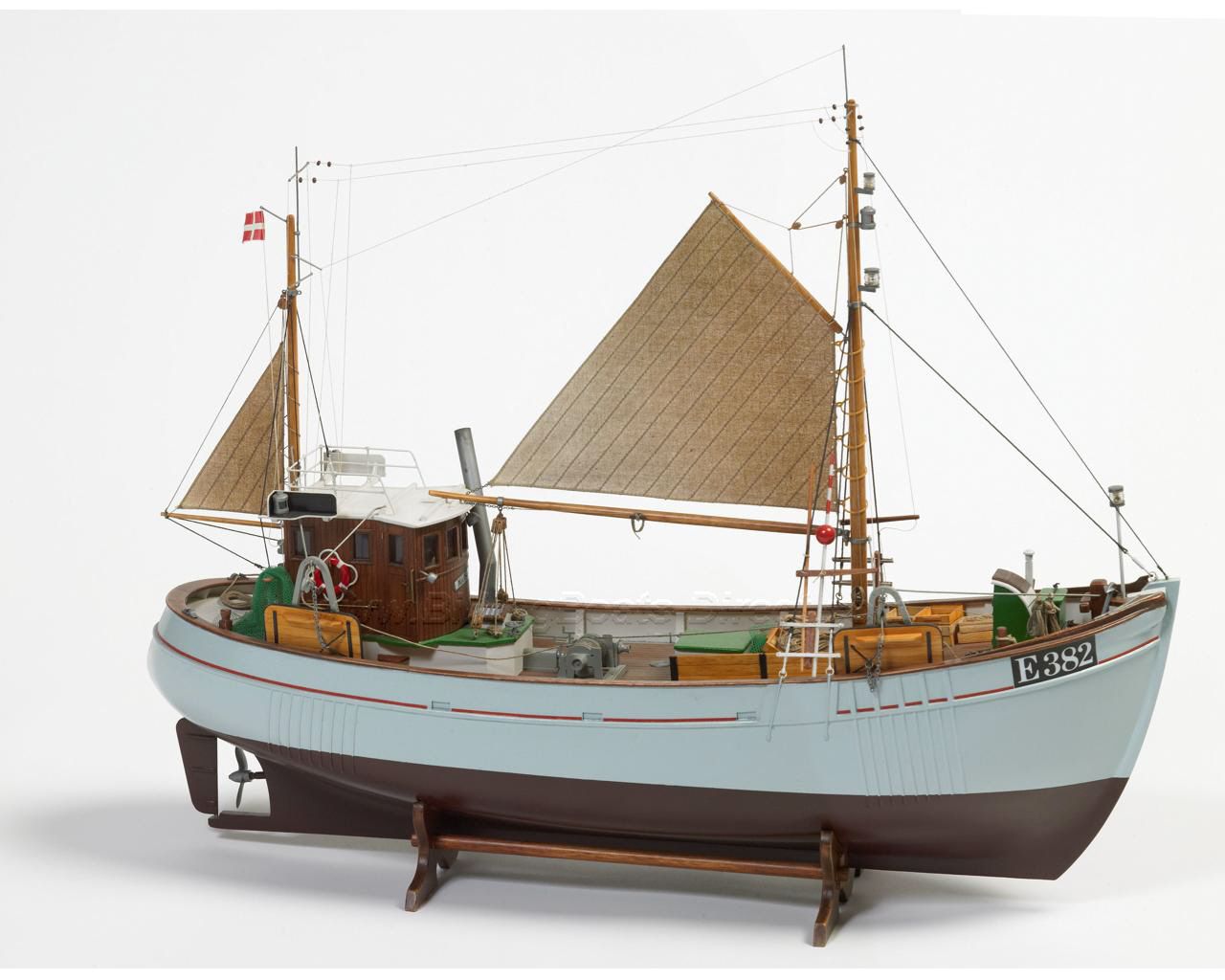 Maquette à construire - Bateau de pêche Mary Ann - Billing Boats (B472)
