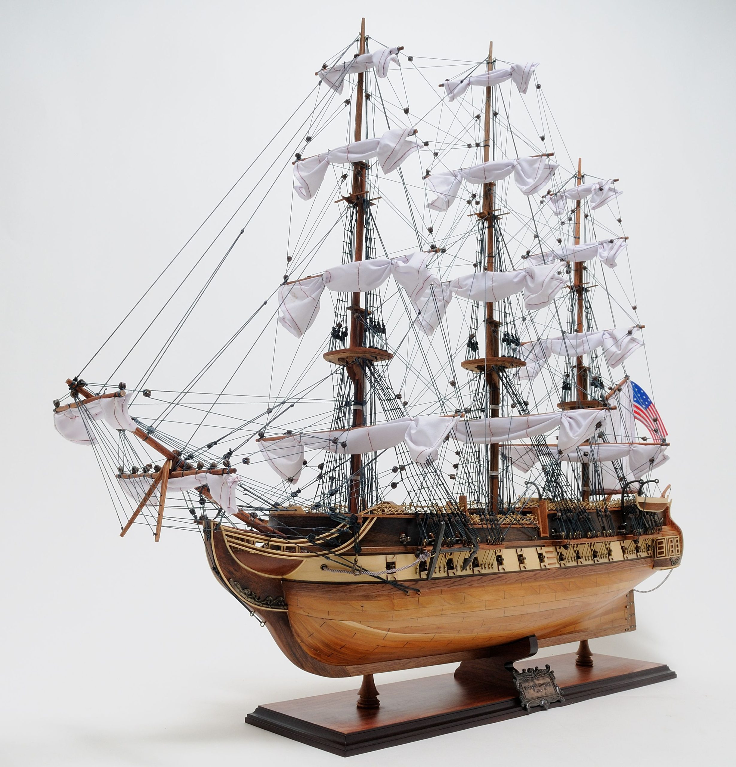 The-El-Cazador-Model-Ship9-scaled-1