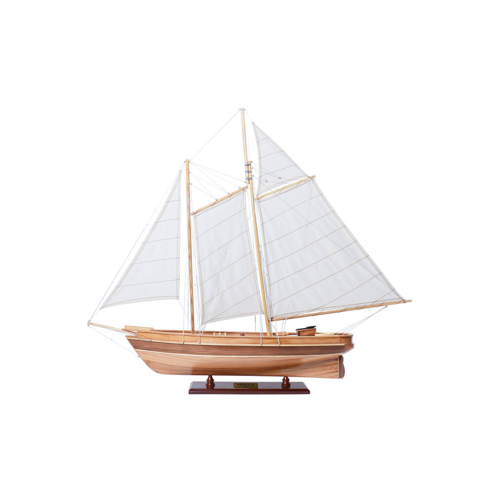 Maquette du voilier America - CH