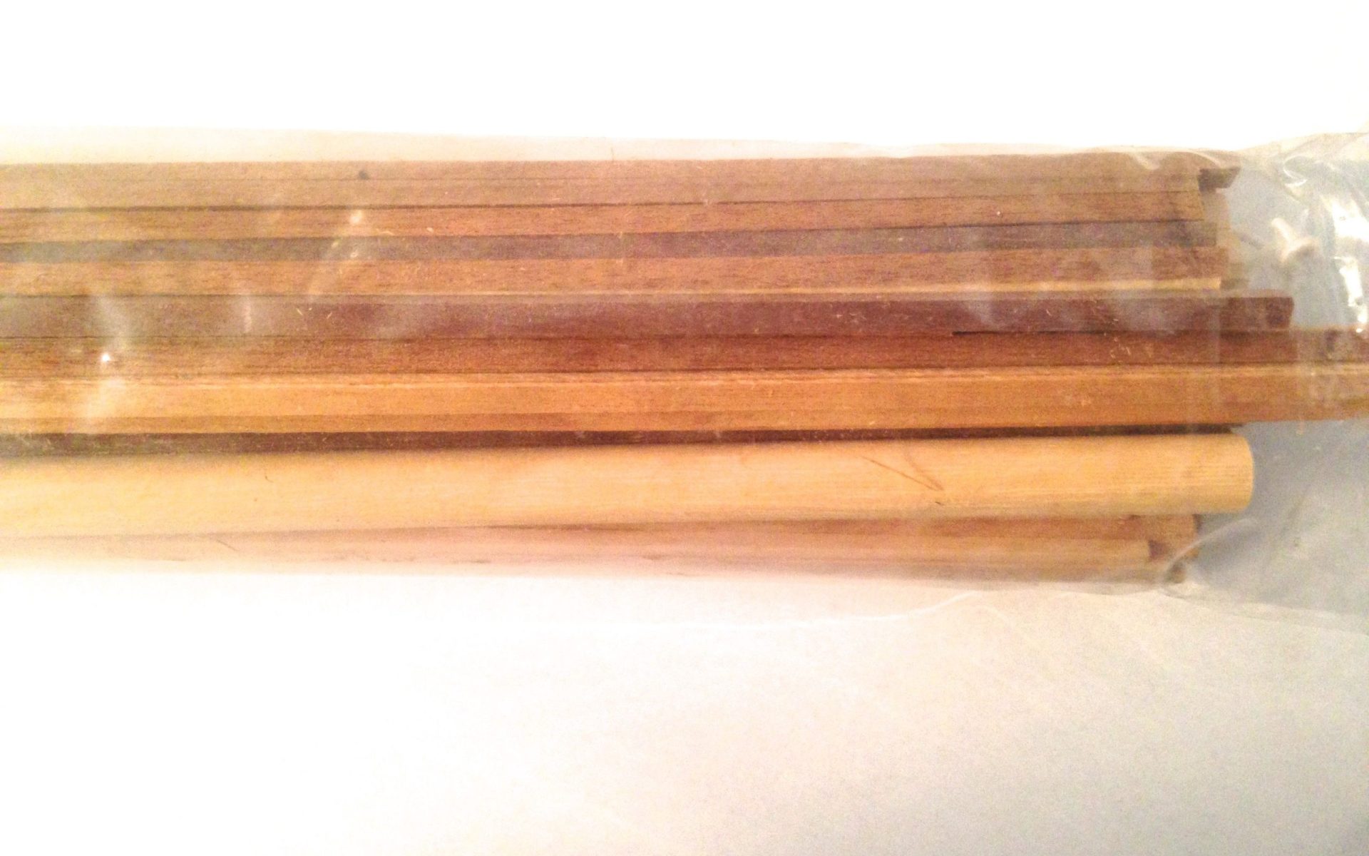 1094-7135-Leida-Model-Boat-Kit-scaled