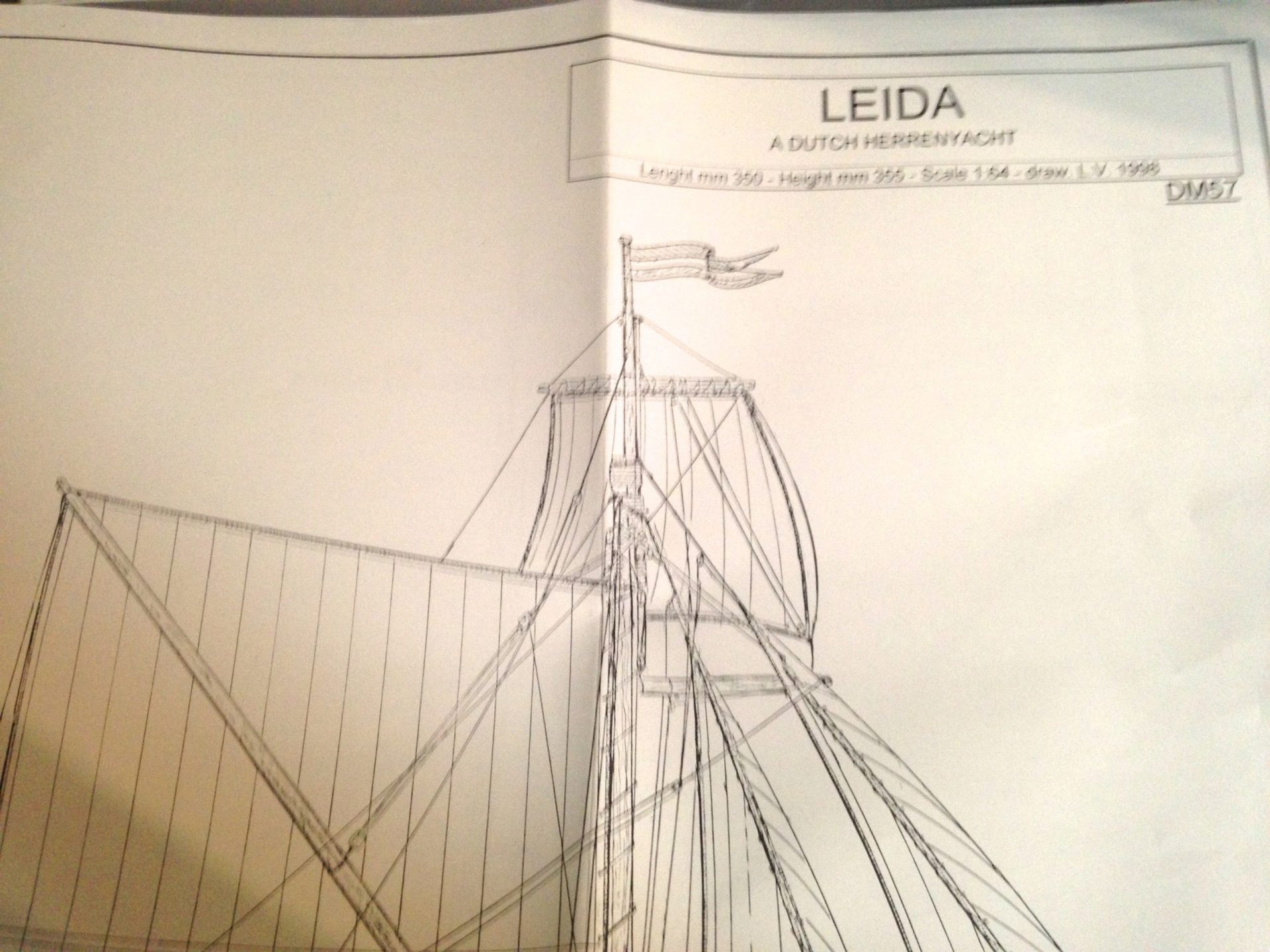 1094-7137-Leida-Model-Boat-Kit-scaled