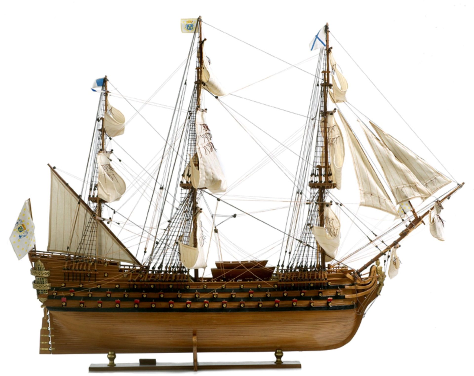 136-8558-Royal-Louis-Model-Ship-Superior-Range-scaled