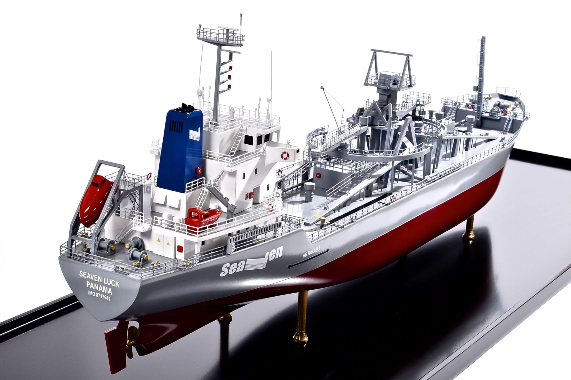 2474-14139-Seaven-Luck-Model-Ship-scaled