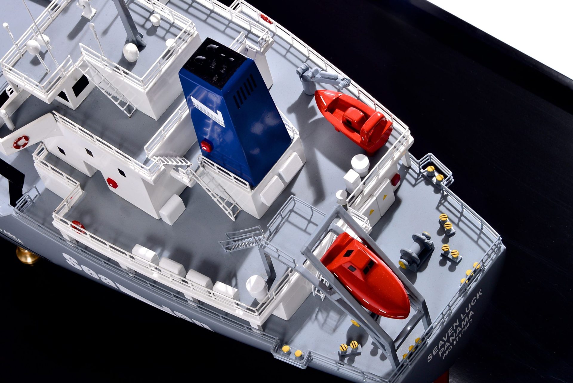 2474-14147-Seaven-Luck-Model-Ship-scaled