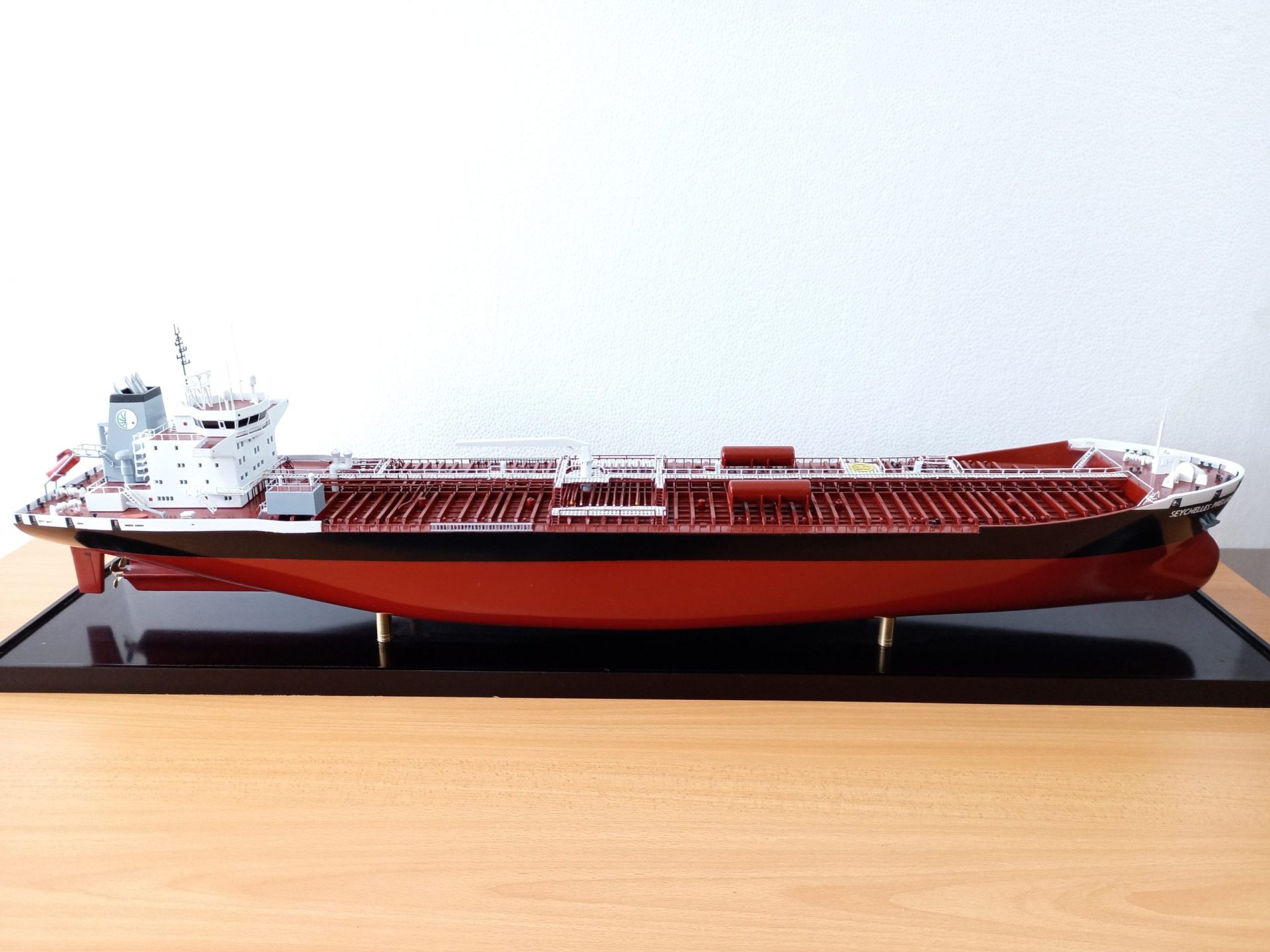 KlFyWP4w-1-scaled