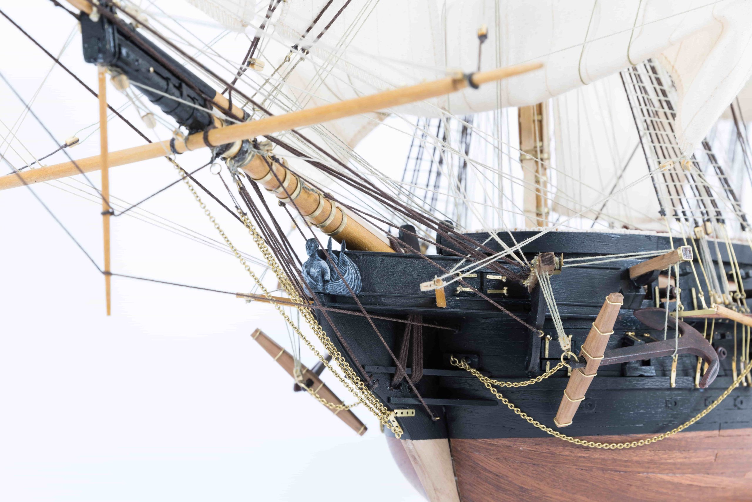 Maqueta-de-barco-de-madera-Belle-Poule-OcCre-23compressed-scaled