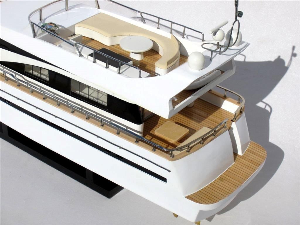 Astondoa 73 - Maquette de bateau - GN