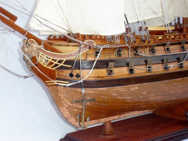 Maquette de bateau Le Superbe avec Coque en Cuivre - GN