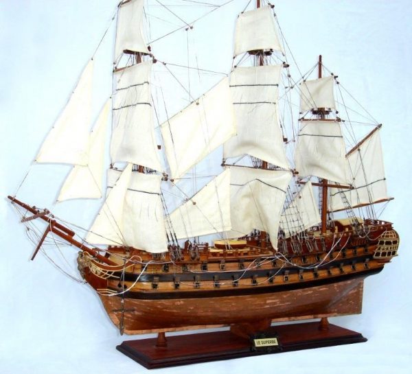 Maquette de bateau Le Superbe avec Coque en Cuivre - GN