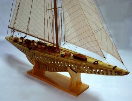Coque Endeavour (Gamme Standard) - Maquette bateau - GN