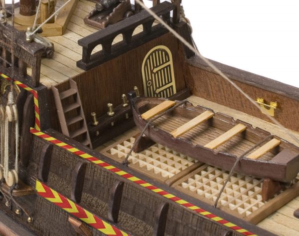 Maquette de bateau en bois Golden Hind - Occre (12003)