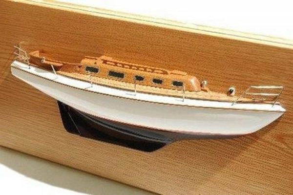 Demi-Coque Sloop Vindo 40 - Maquette de bateau