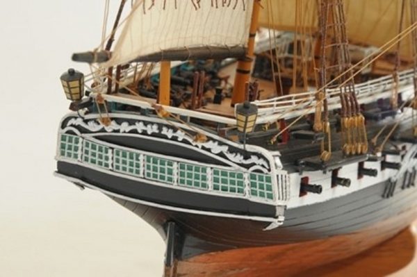 Maquette bateau - Trincomalee (Gamme Première)