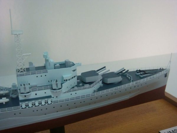 HMS Belfast - Maquette de bateau