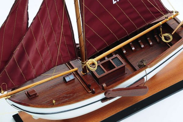 Buis Néerlandais (poupe et étrave ronde) - Maquette de bateau de pêche