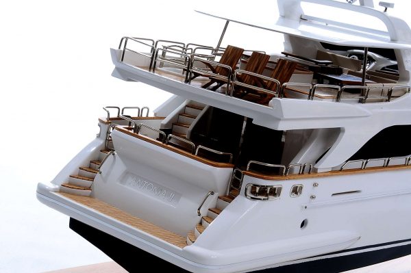 Maquette bateau - Yacht Antonia II