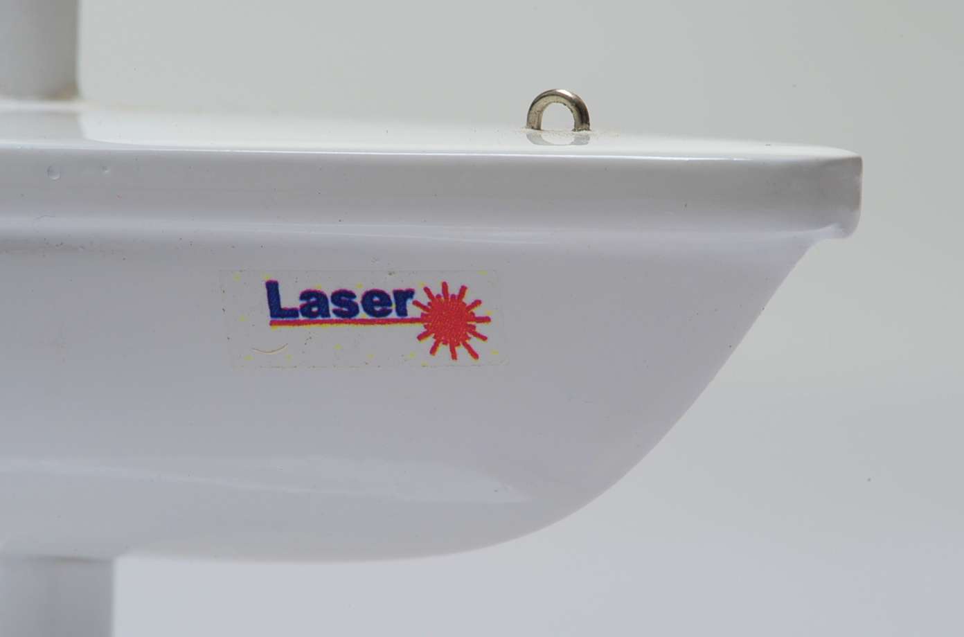 Laser 4.7 - Maquette de bateau