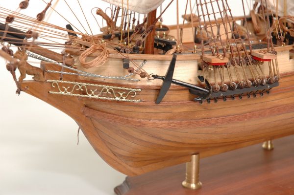 Maquette bateau - Astrolabe (Gamme Supérieure)