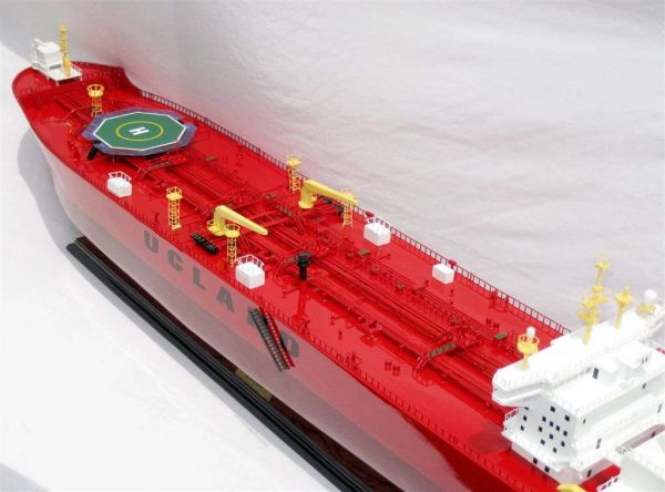 Pétrolier Evita (Gamme Standard)- Maquette bateau - GN