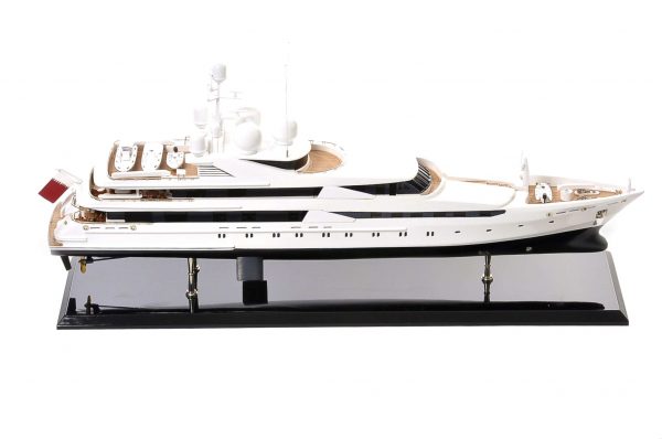 Maquette bateau - Super Yacht Constellation