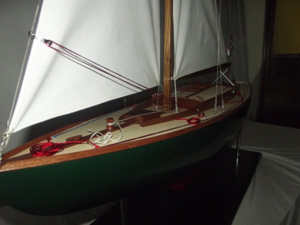 Maquette bateau - voilier Glen Class