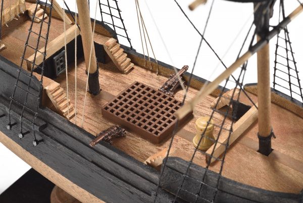 Pirate Ship Model Boat Kit - Amati (600/01)