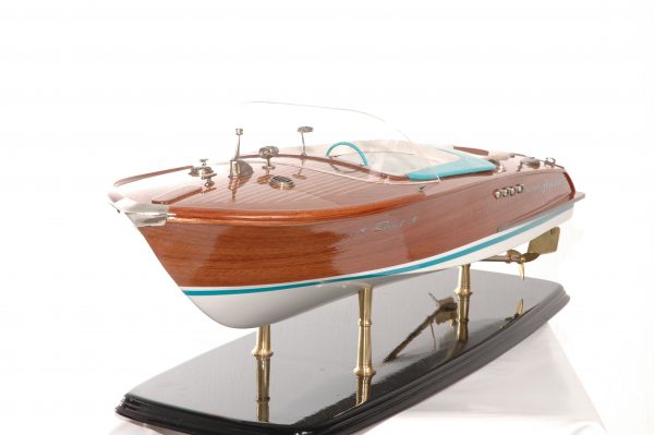 Super Riva Aquarama - Maquette de bateau
