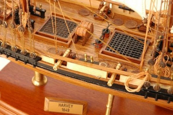 Maquette bateau - Harvey (Gamme Supérieure)