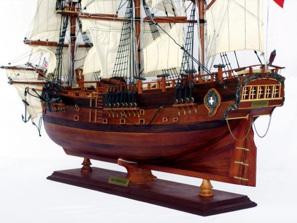 Maquette bateau - HMS Endeavour (Gamme Standard) - GN