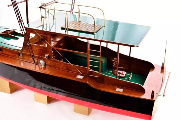 Maquette de bateau Pilar