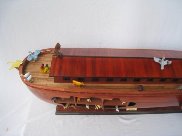 Noah’s Ark Model Boat – GN
