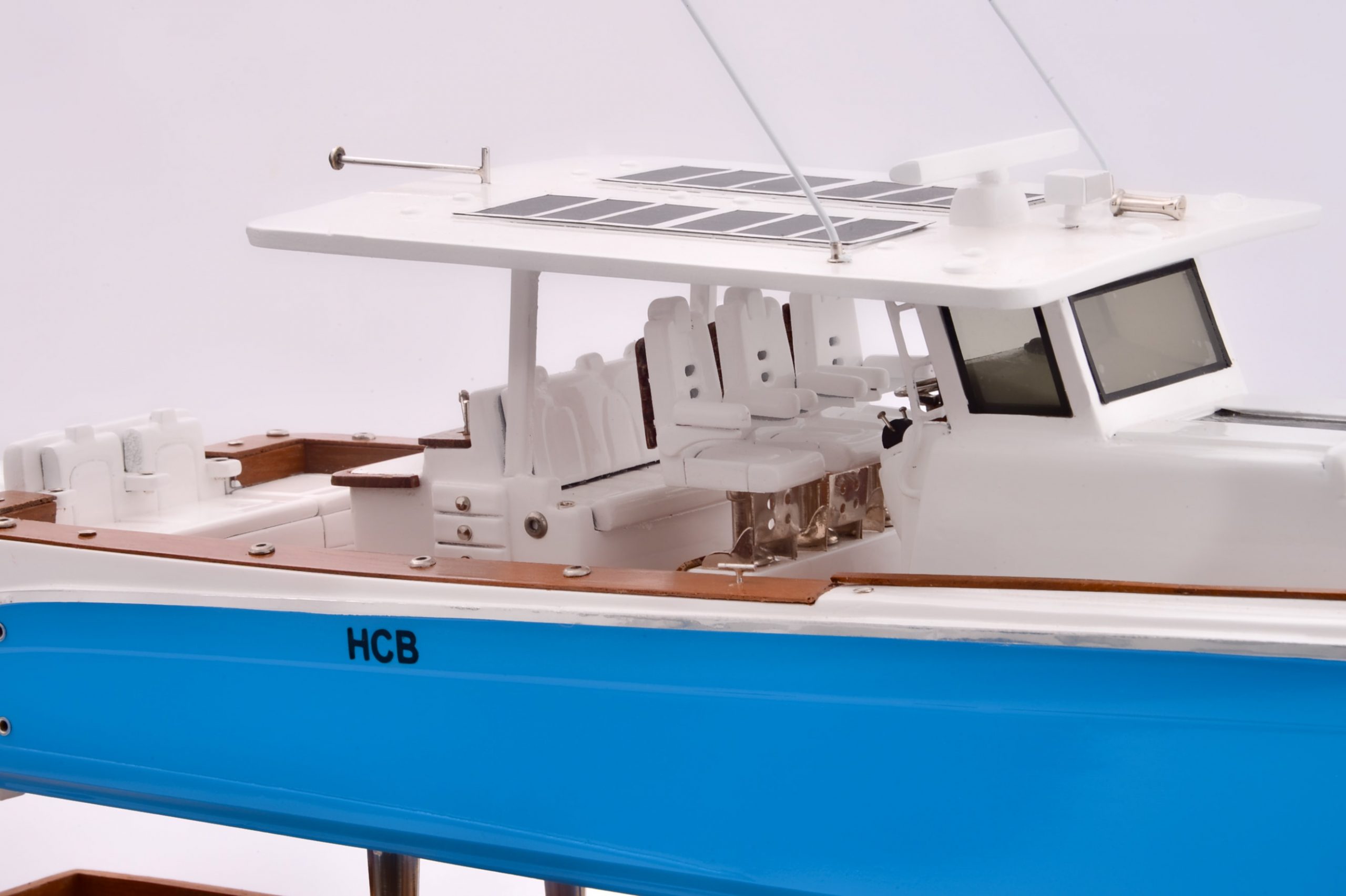 Suenos HCB Model Yacht (Blue)