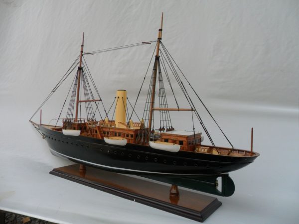 Corsair II Maquette de Bateaux – GN