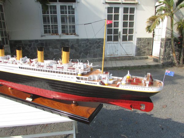 RMS Titanic Painted - GN